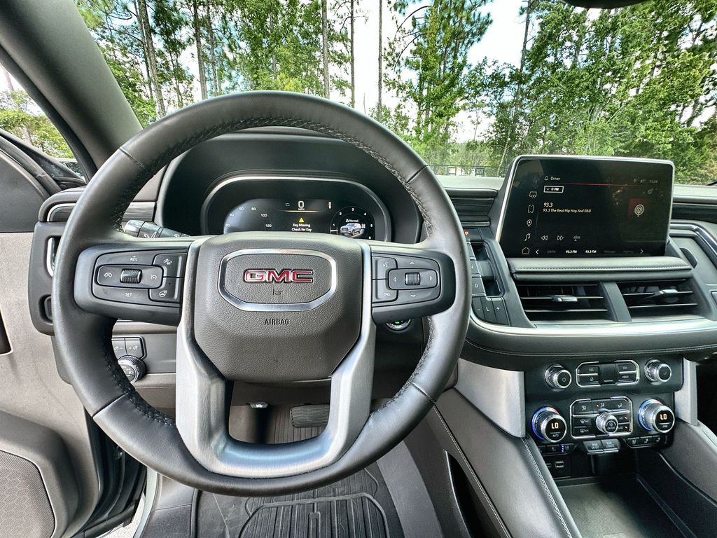 2023 Gmc Yukon SLT photo 11