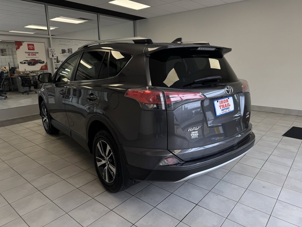 2016 Toyota RAV4 XLE photo 22