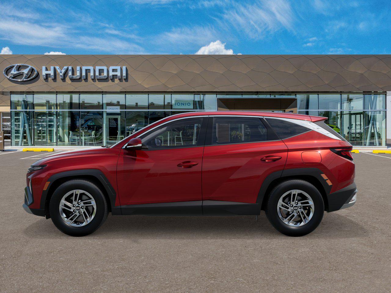 2025 Hyundai Tucson SE photo 3