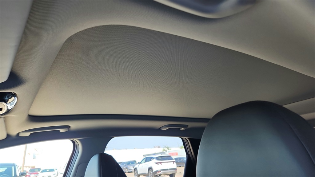 2025 Hyundai Tucson Limited photo 14