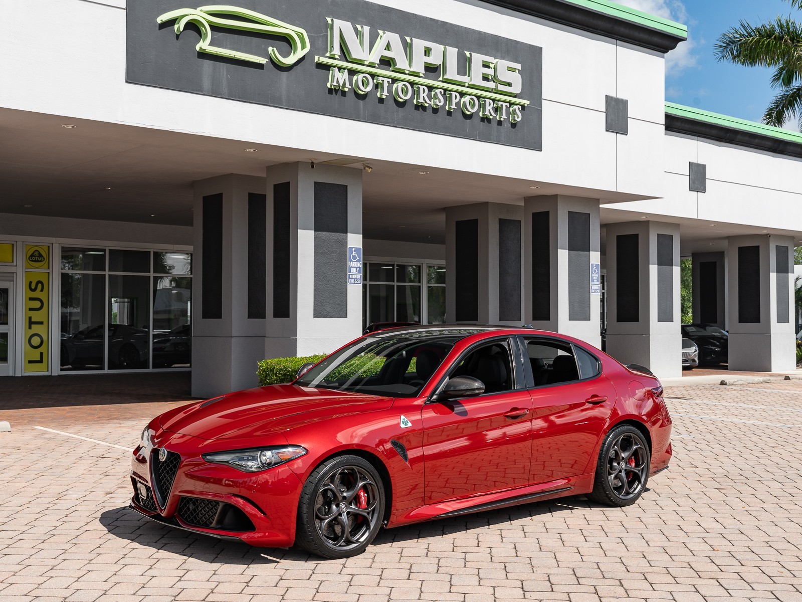 2020 Alfa Romeo Giulia Quadrifoglio photo 20