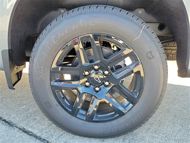 2026 Chevrolet Silverado 1500 Custom photo 4