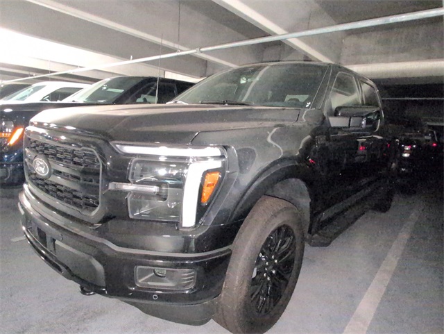 2025 Ford F-150 Lariat photo 3