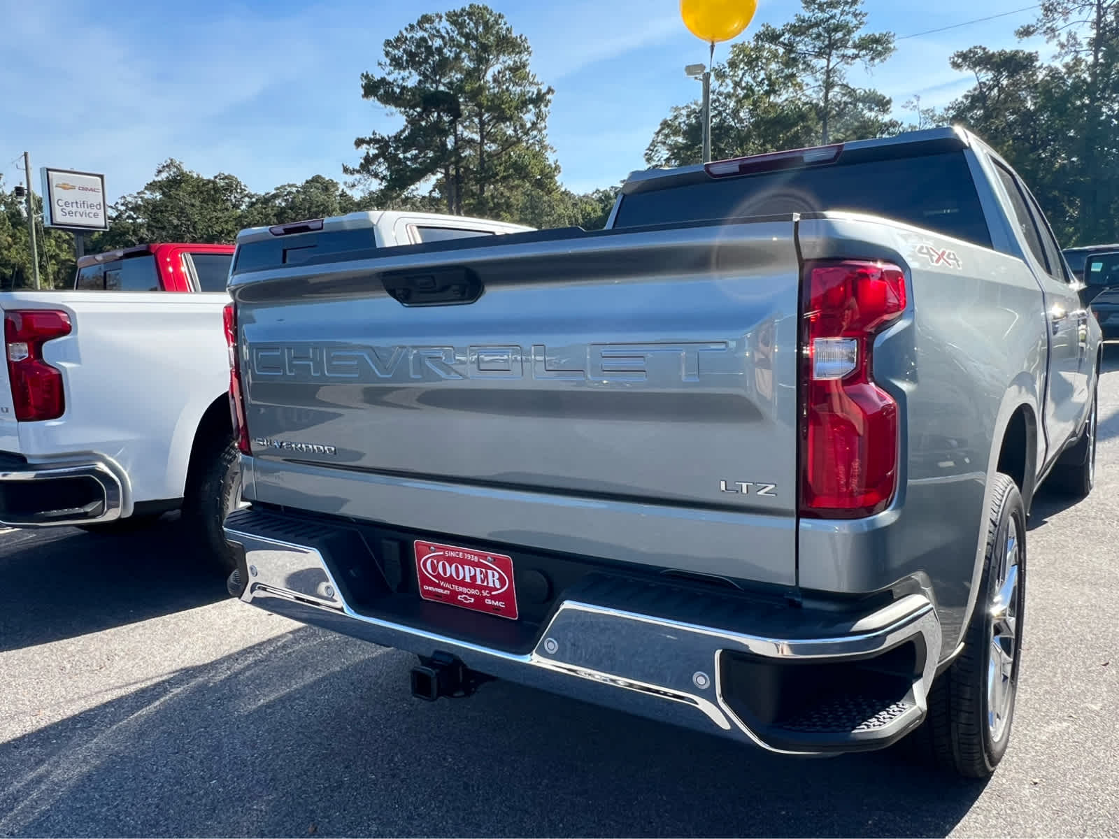 2025 Chevrolet Silverado 1500 LTZ photo 4