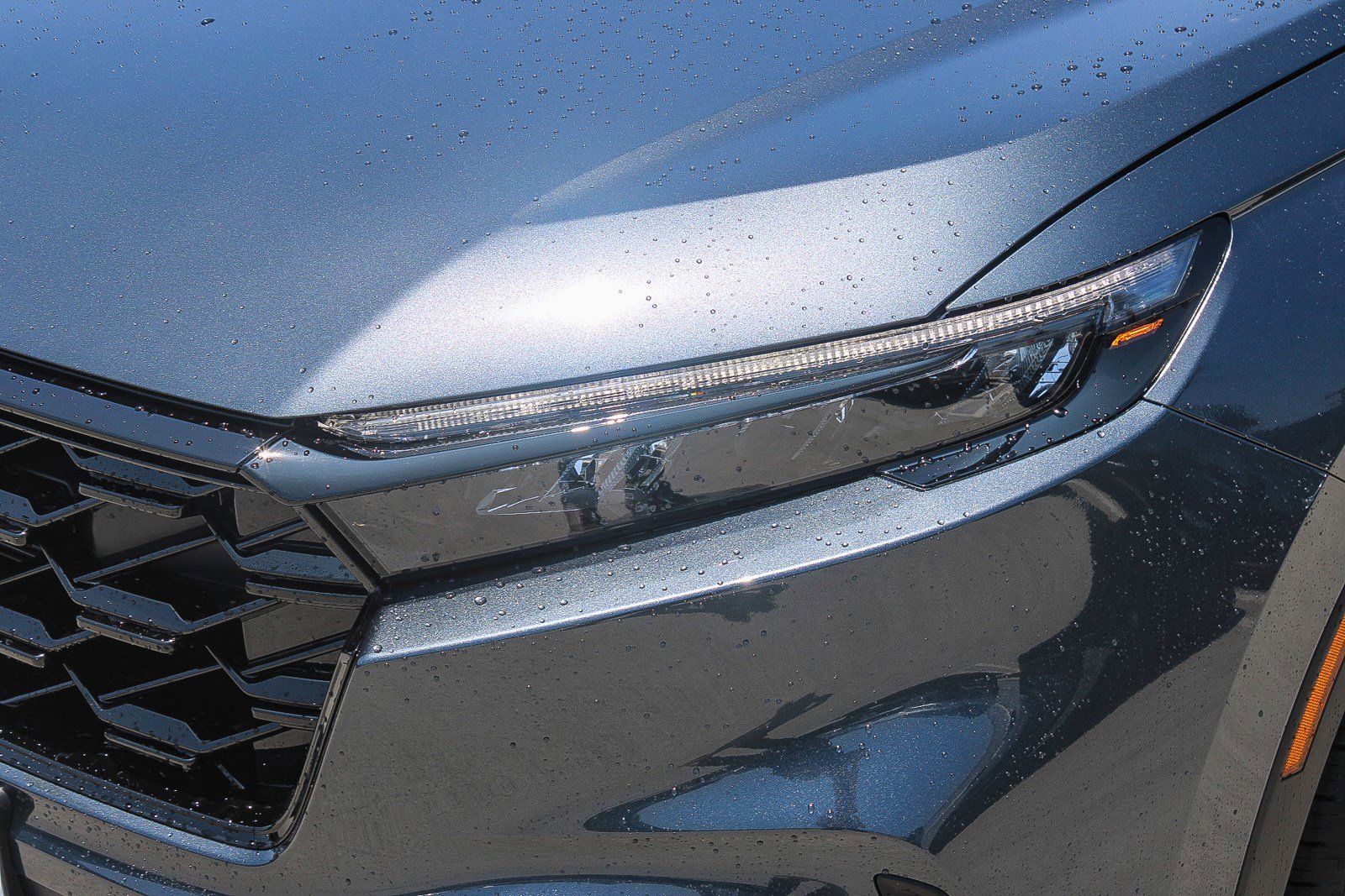 2026 Honda CR-V Hybrid Sport photo 2