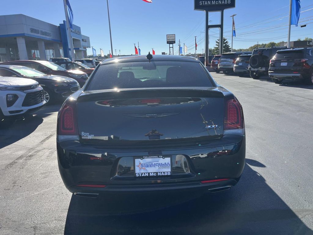2020 Chrysler 300 S photo 3