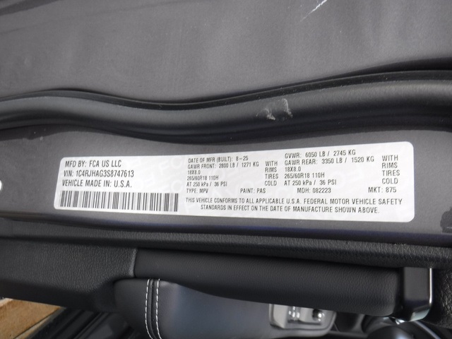 2025 Jeep Grand Cherokee Laredo X photo 33