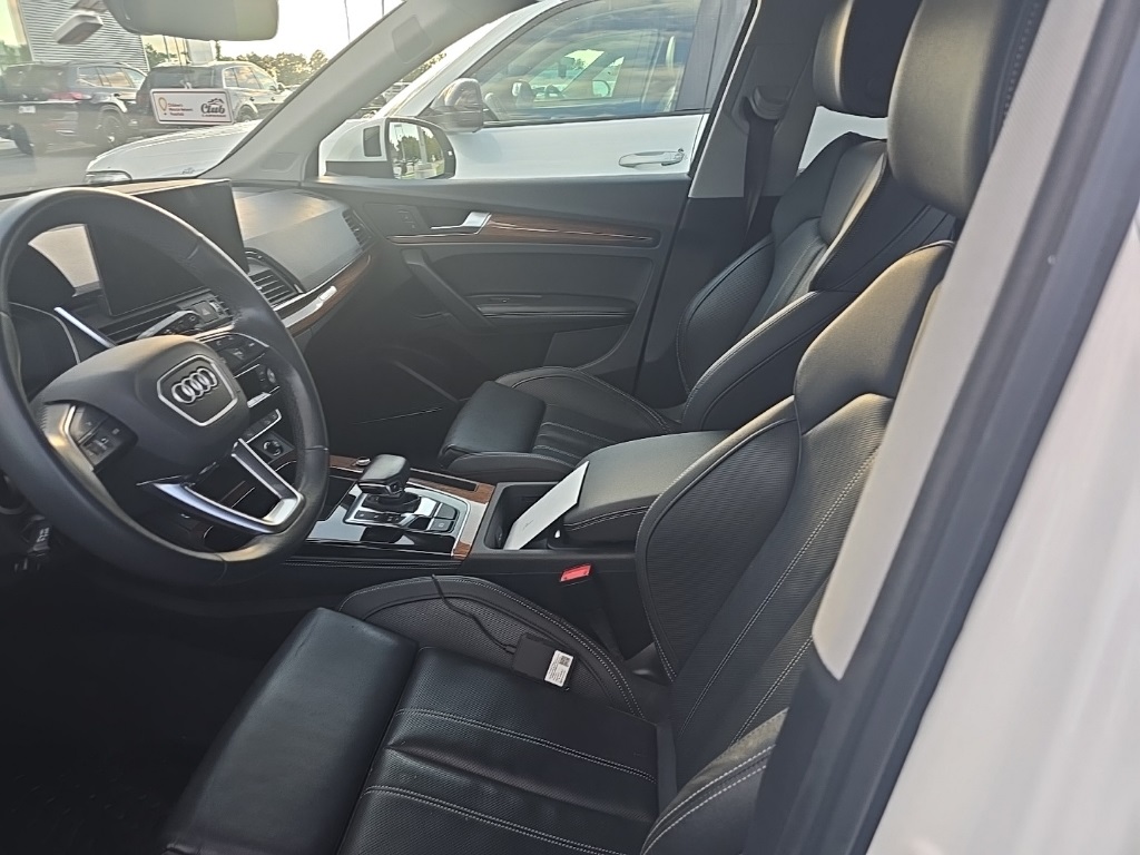 2022 Audi Q5 45 S line Prestige Premium photo 2