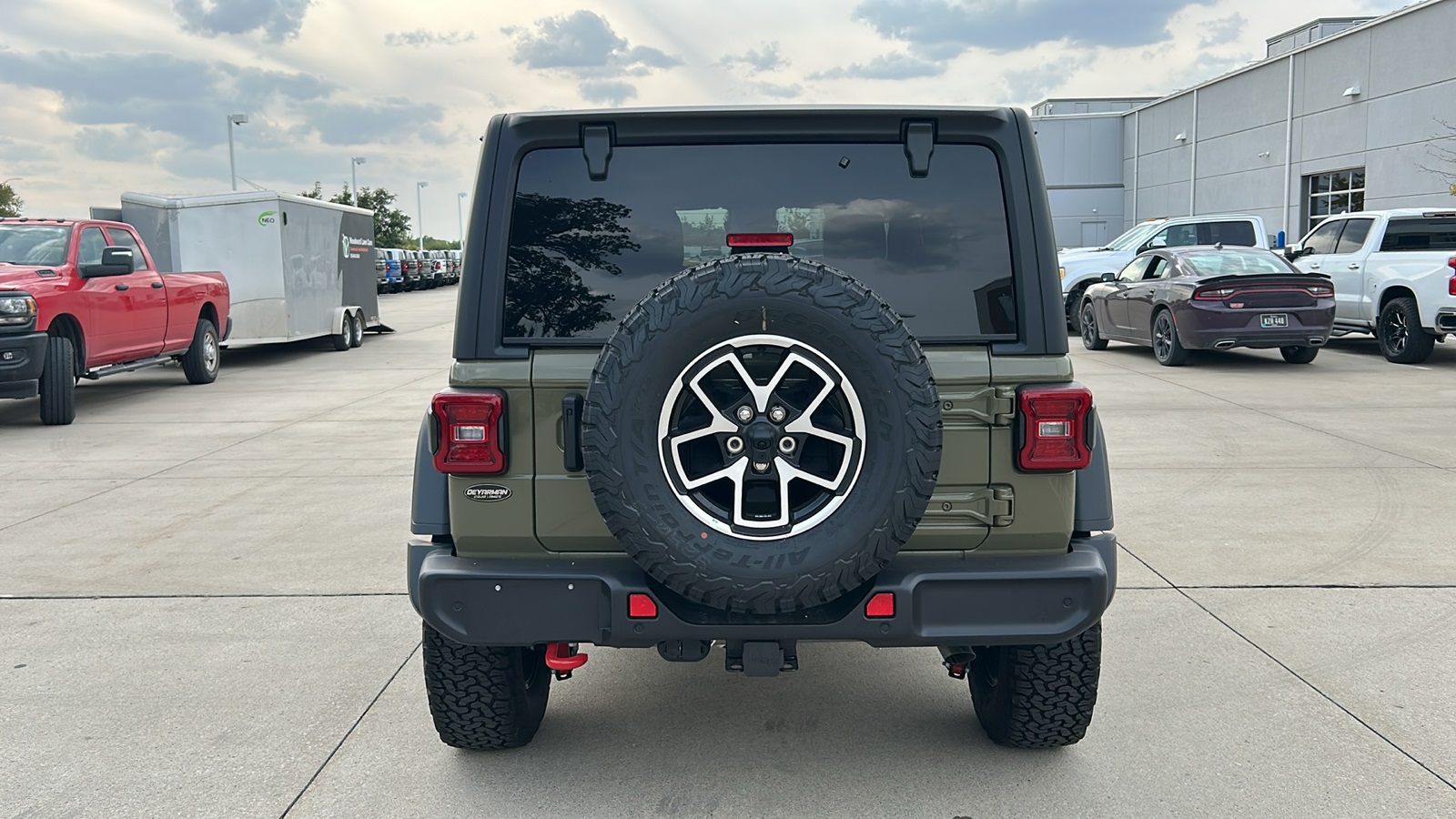 2025 Jeep Wrangler Rubicon photo 4