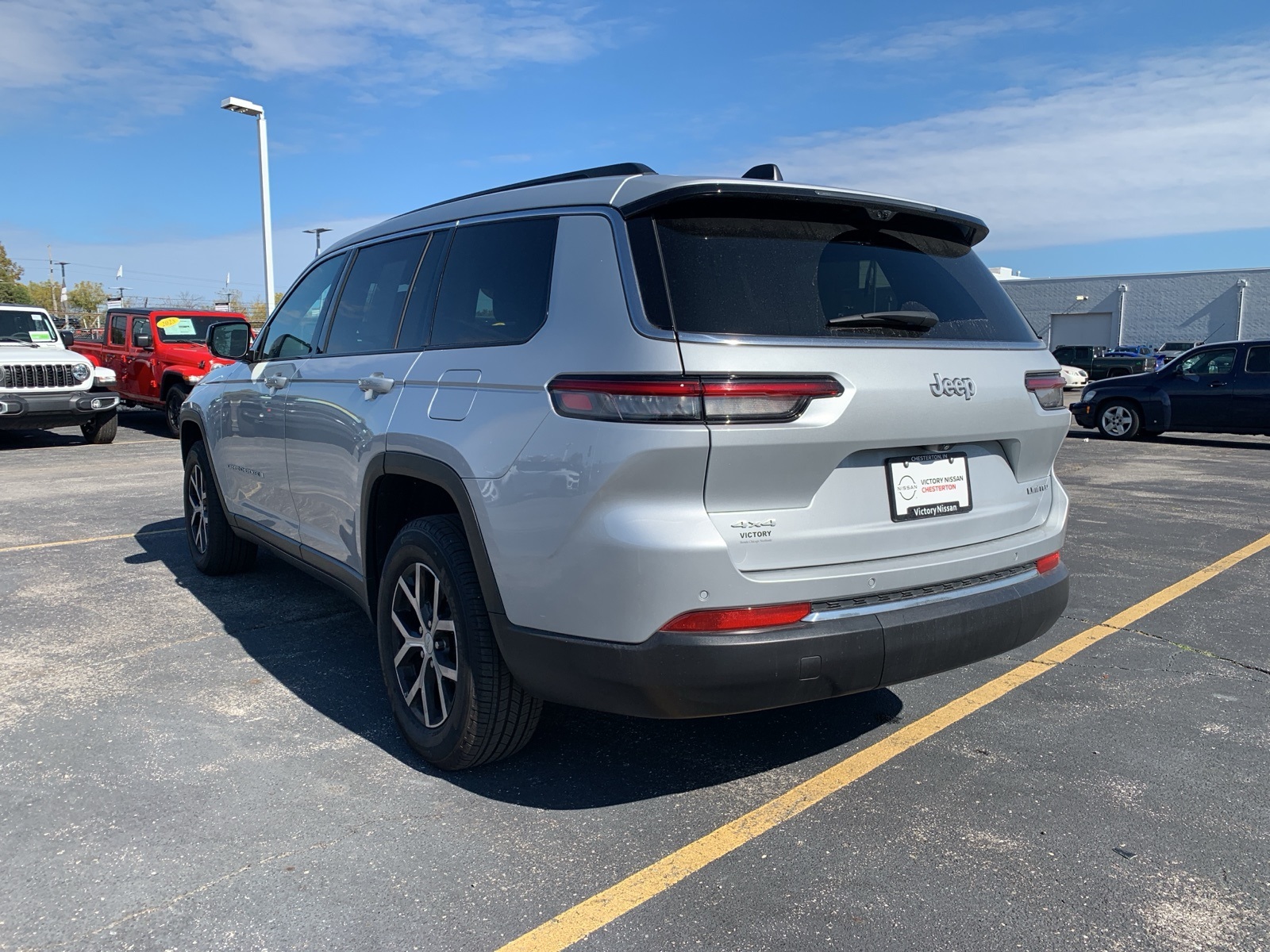 2024 Jeep Grand Cherokee Limited photo 2