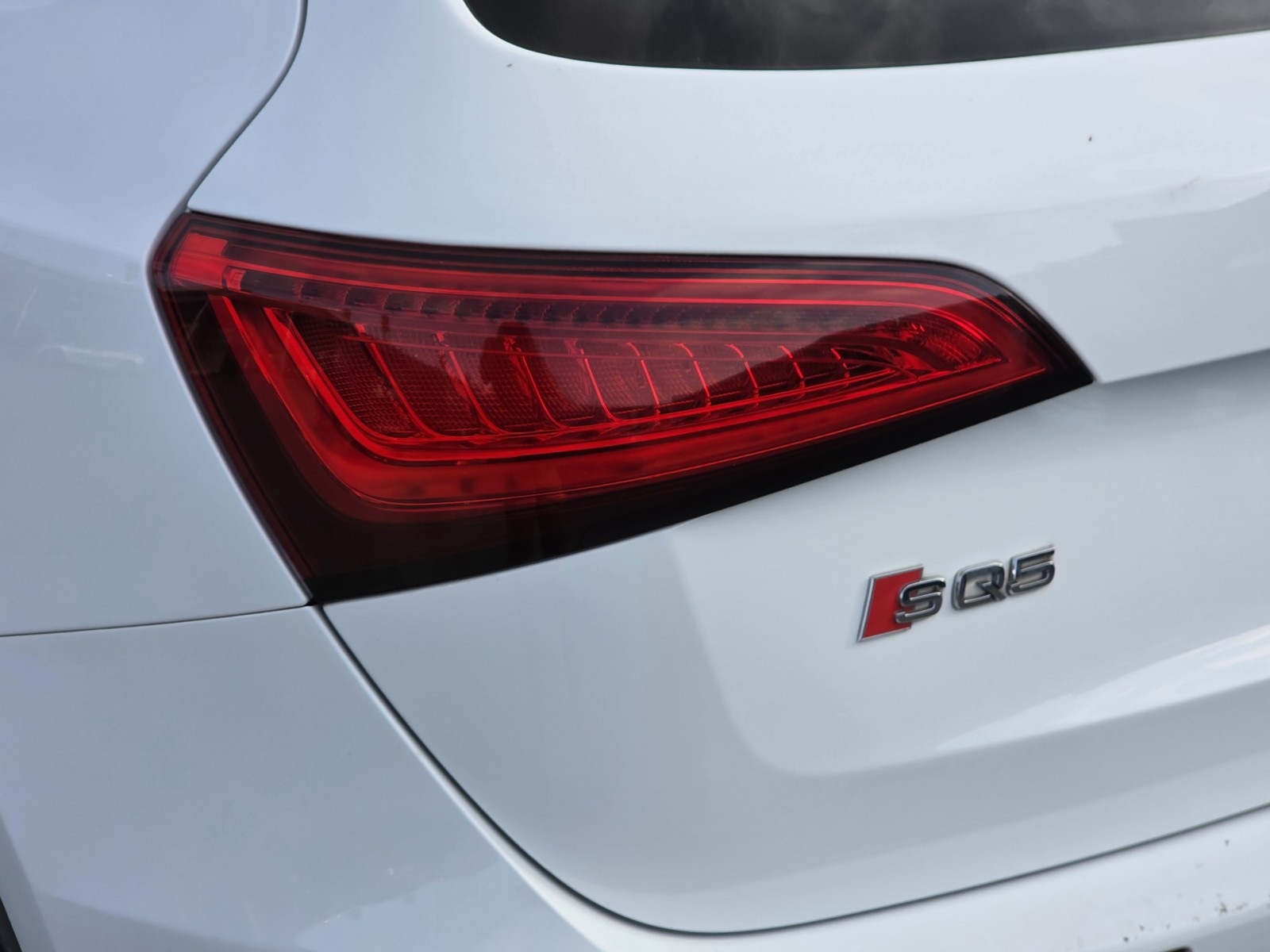 2016 Audi SQ5 Premium Plus photo 8