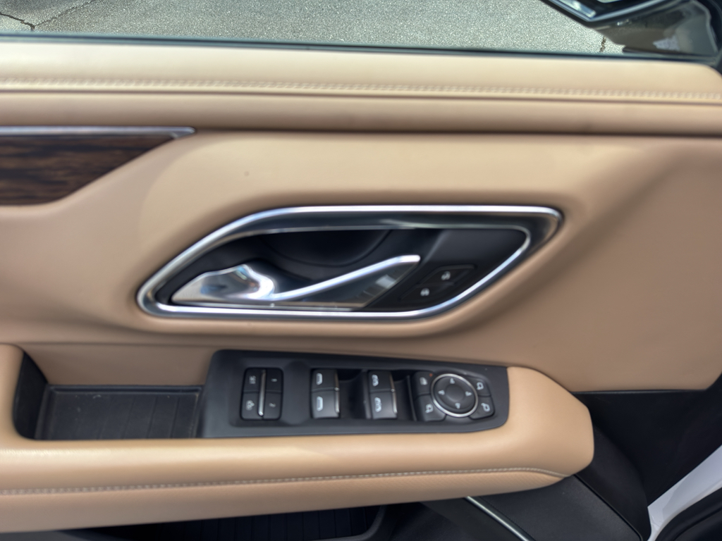 2021 Chevrolet Suburban Premier photo 13