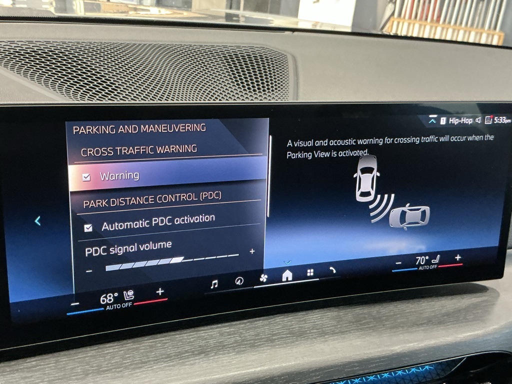 2025 Bmw 330i photo 8