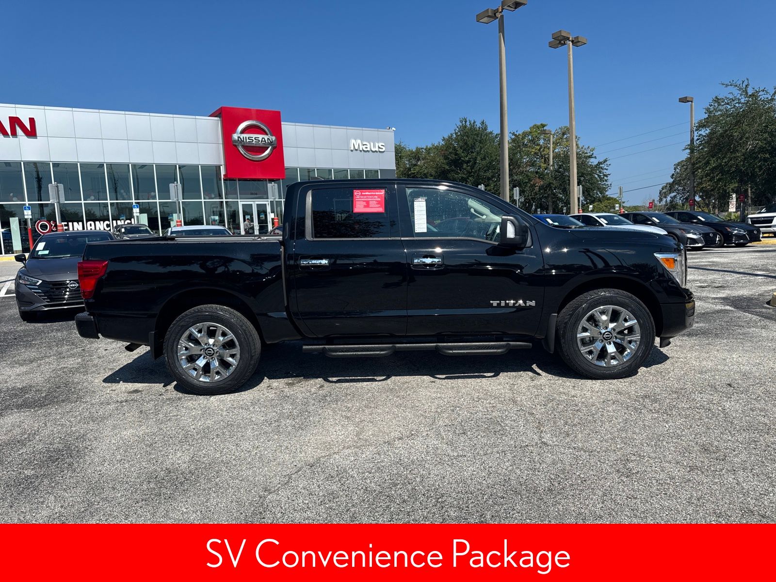 2024 Nissan Titan SV photo 2