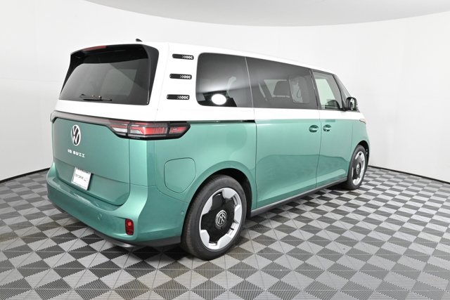 2025 Volkswagen ID. Buzz Pro Plus photo 10