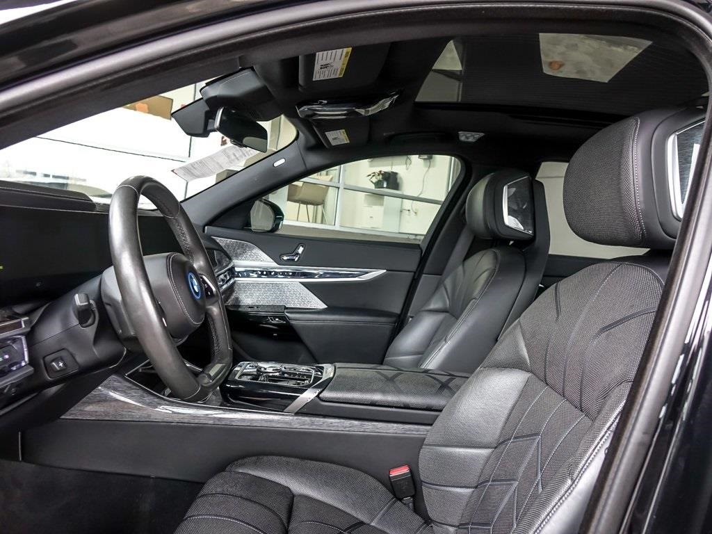2023 BMW I7 - Image 8