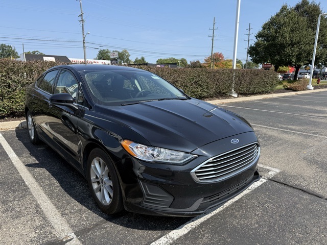 2020 Ford Fusion SE photo 3
