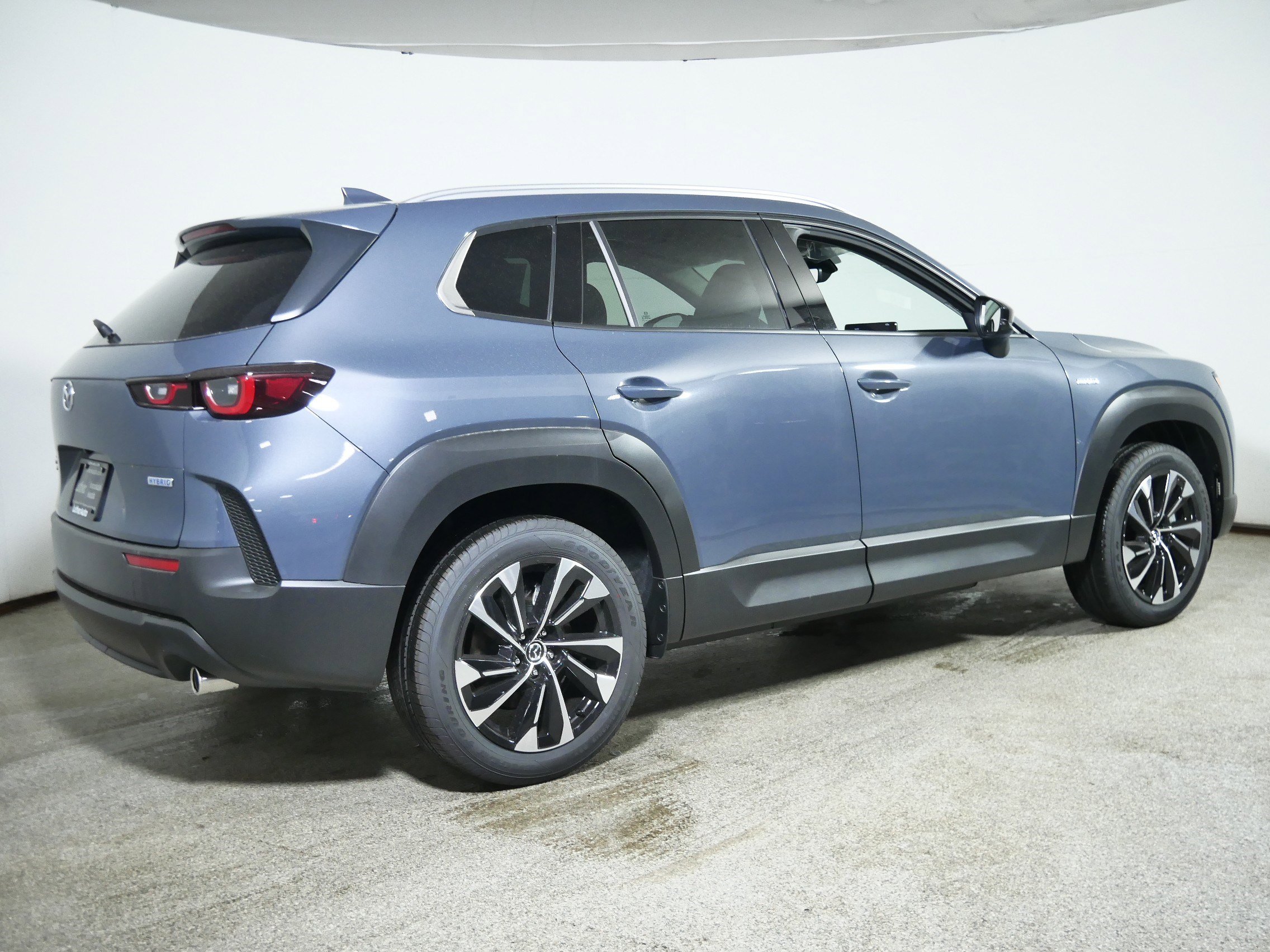 2025 Mazda CX-50 Premium Plus photo 2