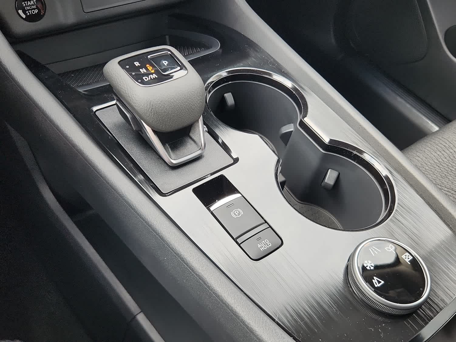 2026 Nissan Rogue SV photo 11