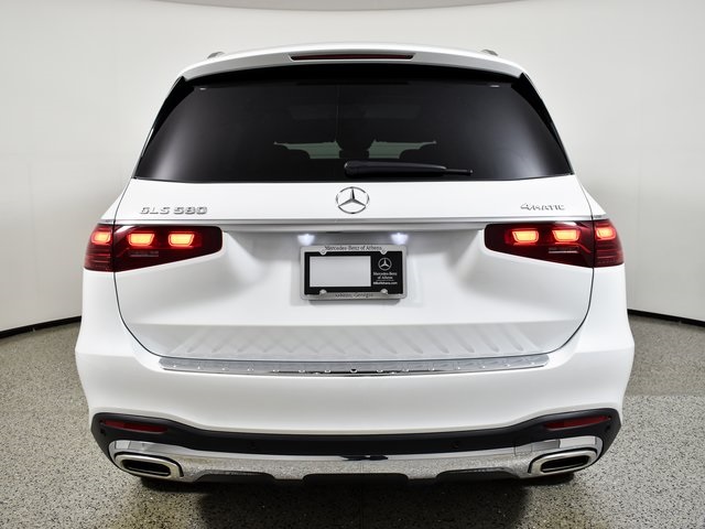 2026 Mercedes Benz GLS 580 4MATIC photo 3