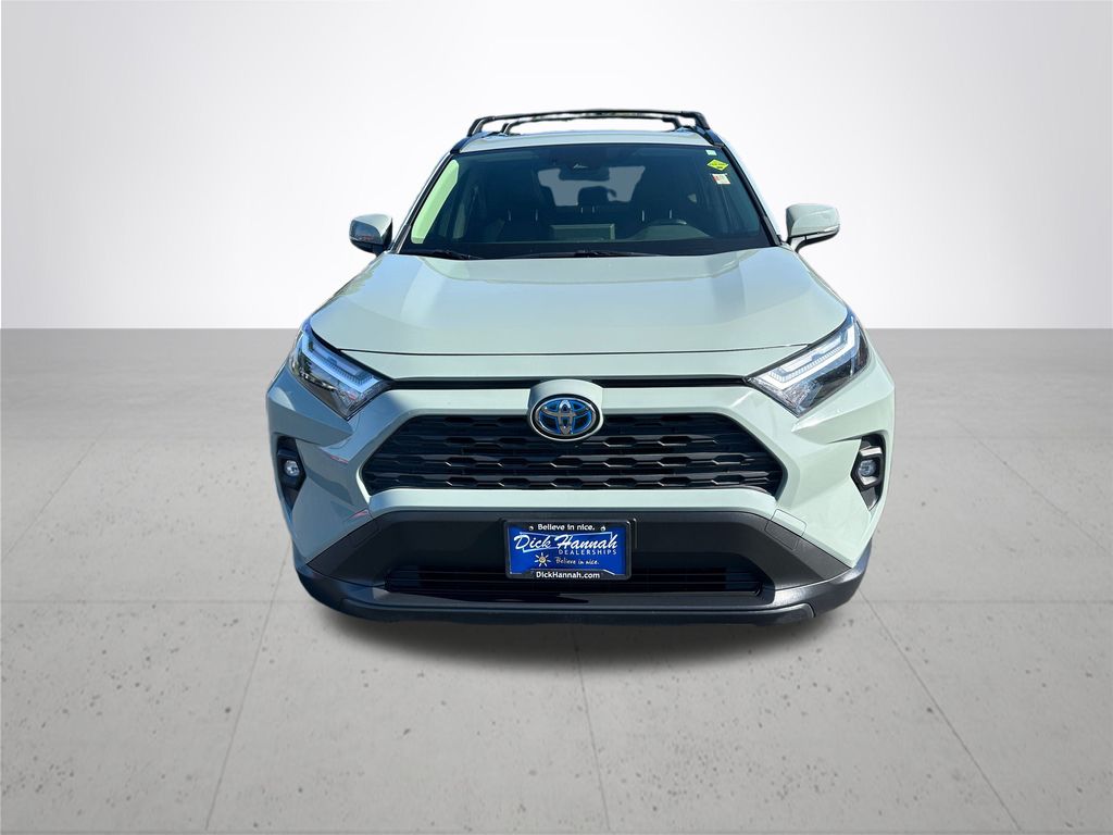2022 Toyota RAV4 Hybrid XLE Premium photo 3