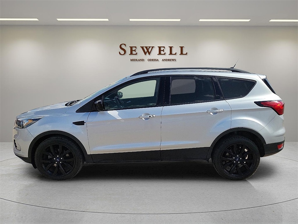 2019 Ford Escape SE photo 2