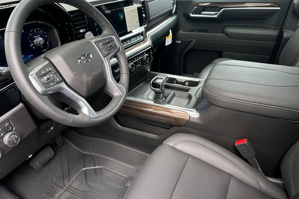 2026 Chevrolet Silverado 1500 RST photo 9