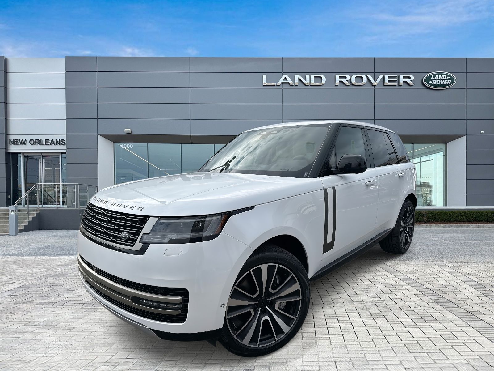 2026 Land Rover Range Rover SE's photo
