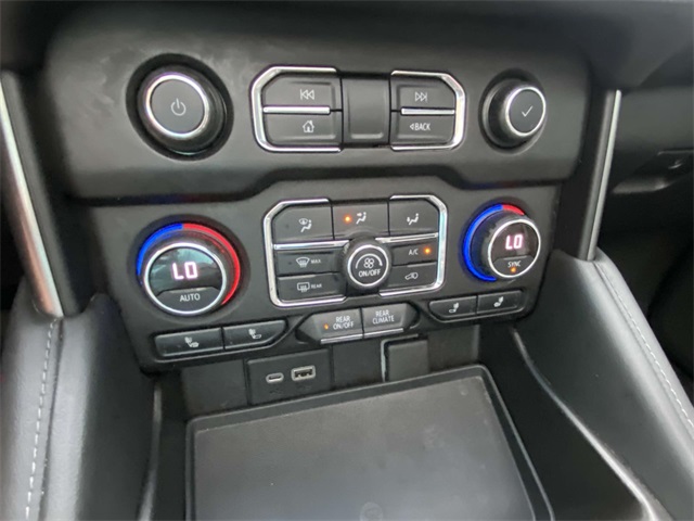 2021 Chevrolet Suburban Z71 photo 27