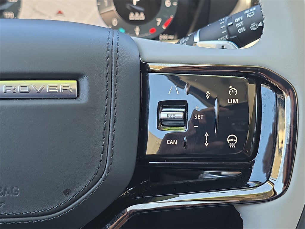 2025 Land Rover Range Rover Velar S photo 16