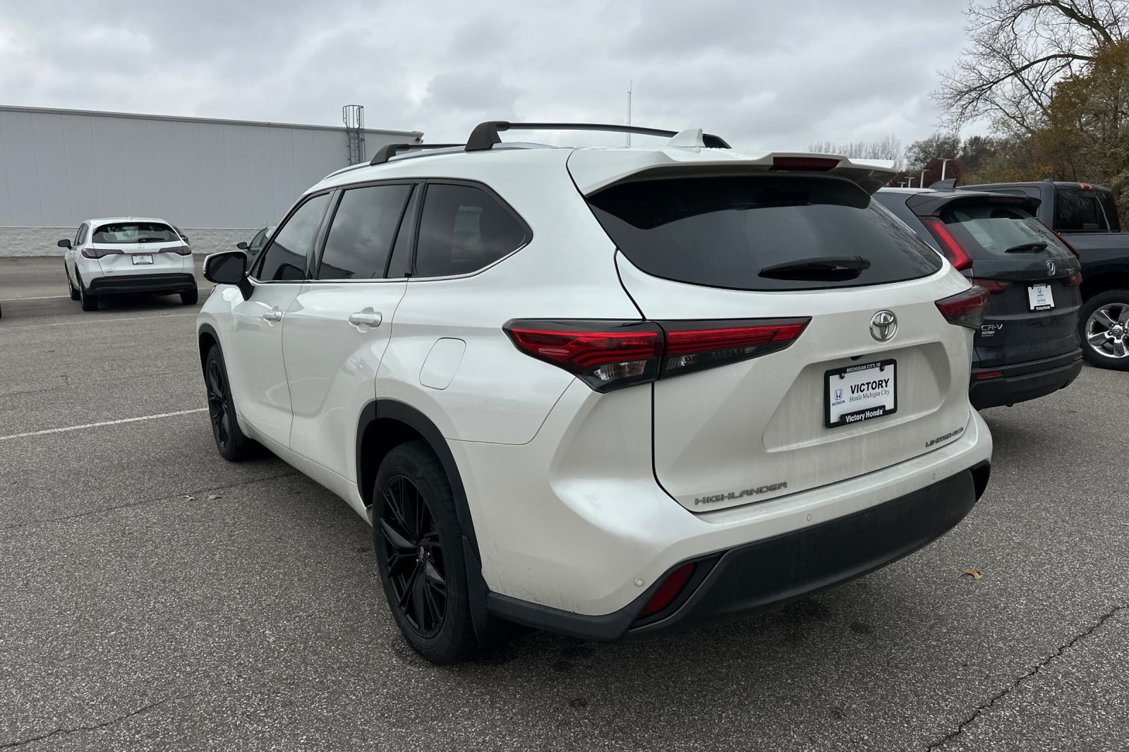 2020 Toyota Highlander Limited photo 3