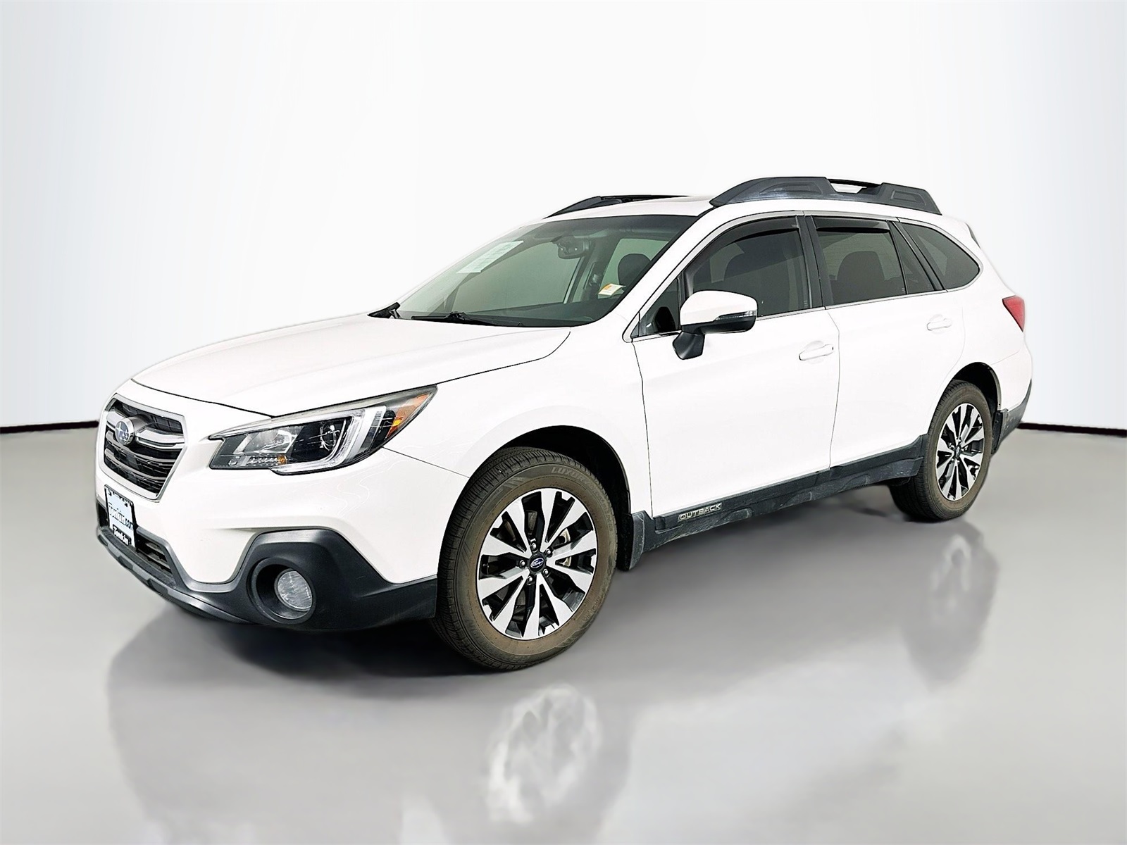 2018 Subaru Outback Limited photo 3