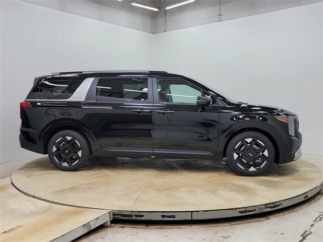 2026 Kia Carnival EX photo 3