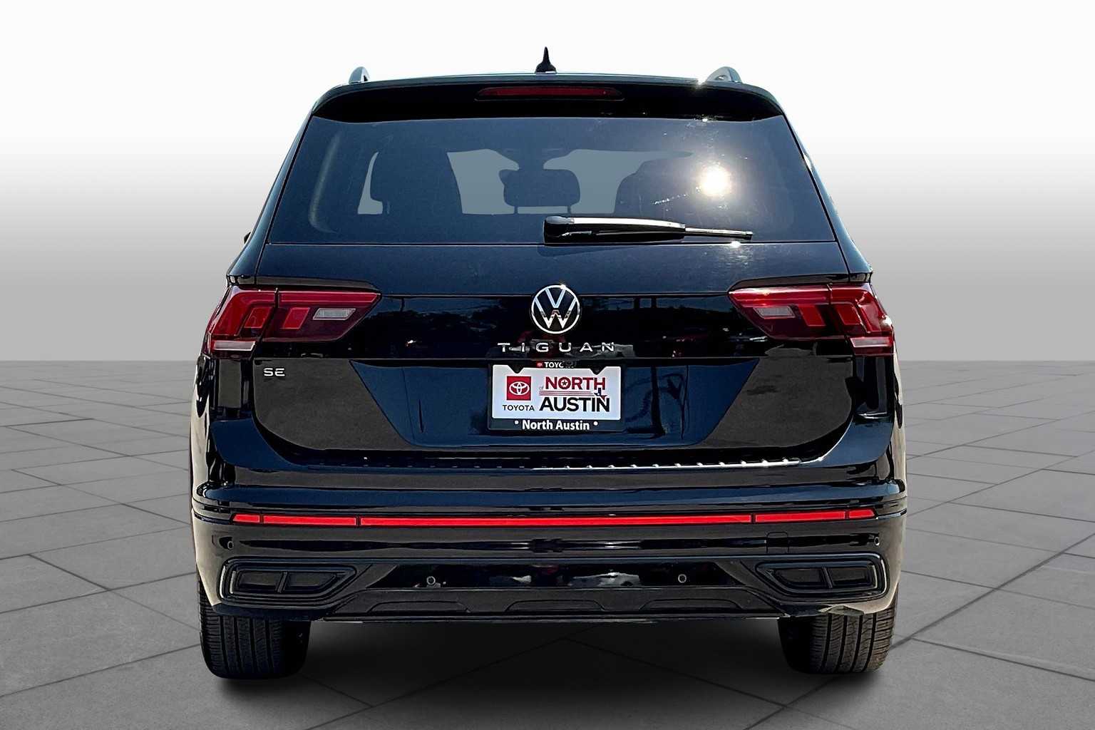 2024 Volkswagen Tiguan SE R-Line Black photo 3