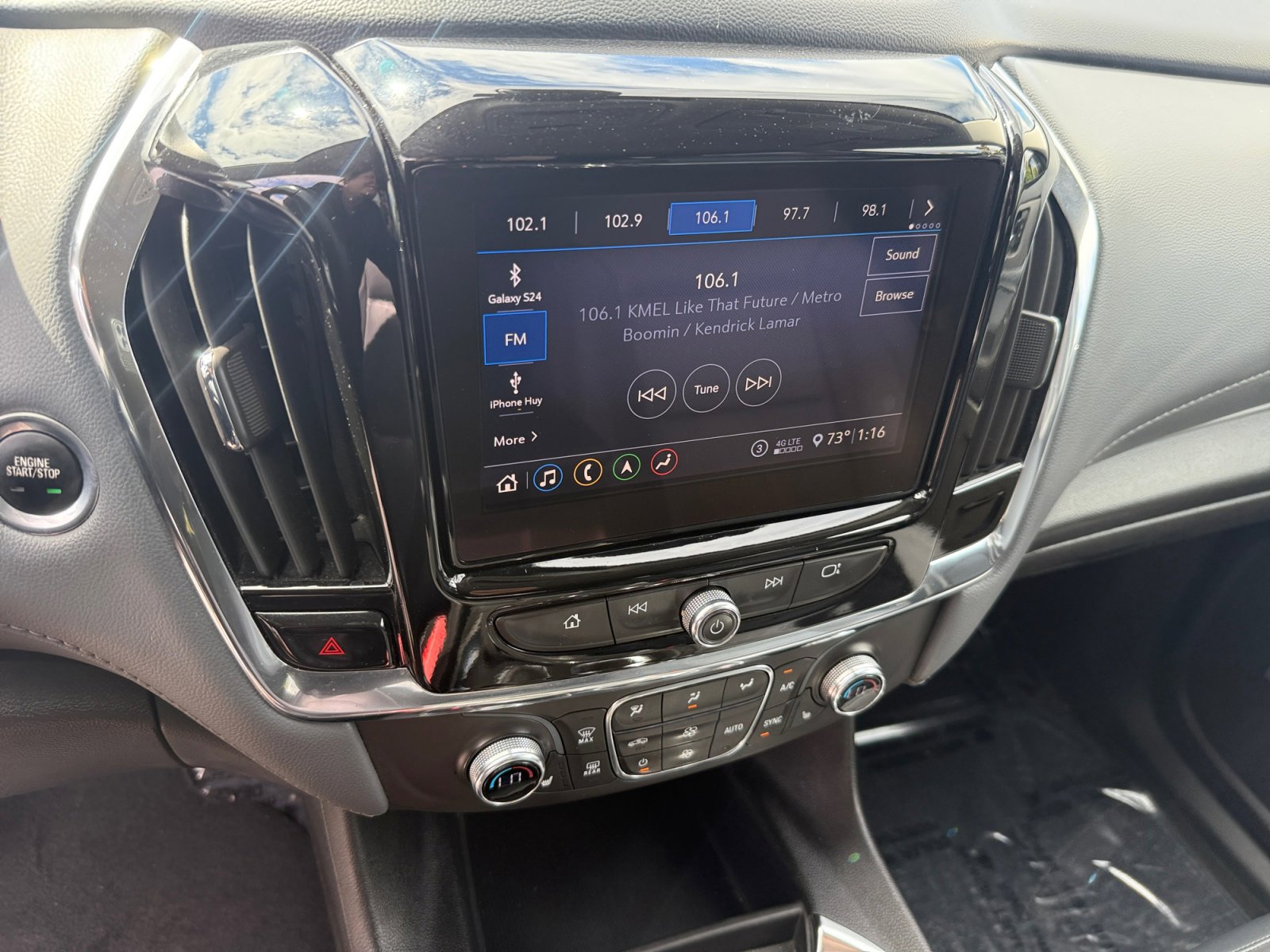 2021 Chevrolet Traverse Leather photo 11