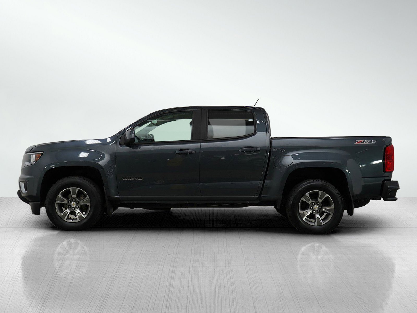 Used 2017 Chevrolet Colorado Z71 with VIN 1GCGTDEN3H1182316 for sale in Minneapolis, Minnesota