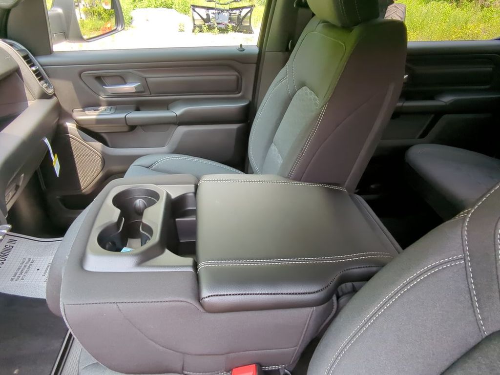 2025 Ram 1500 Tradesman photo 15