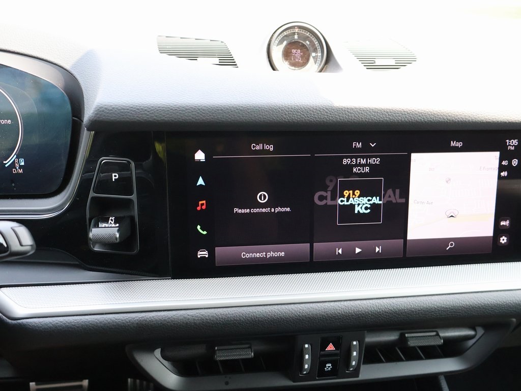 2024 Porsche Cayenne S photo 20