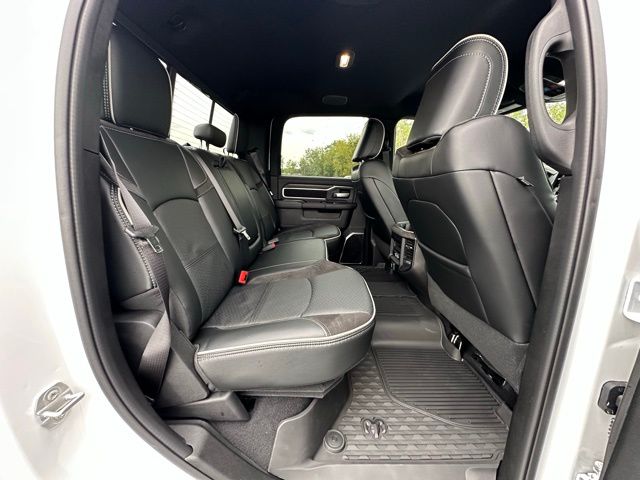 2026 Ram 3500 Laramie photo 30