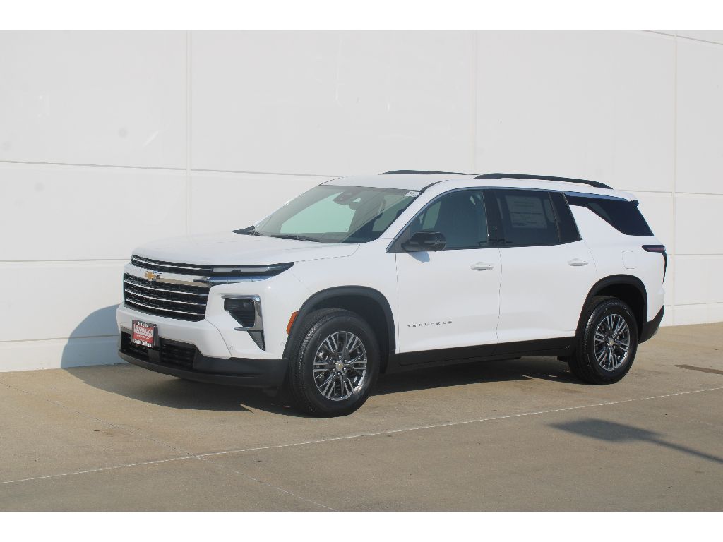 2026 Chevrolet Traverse LT's photo