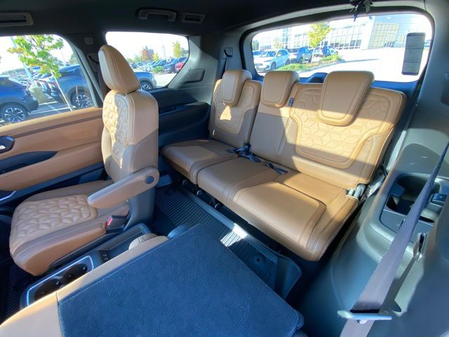 2026 Nissan Armada Platinum Reserve photo 17
