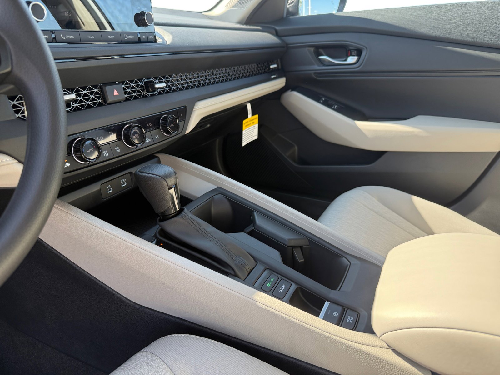 2025 Honda Accord SE photo 13
