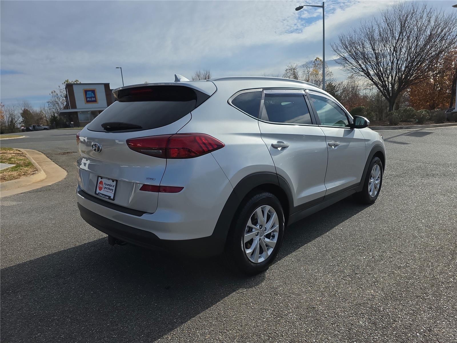2019 Hyundai Tucson Value photo 2