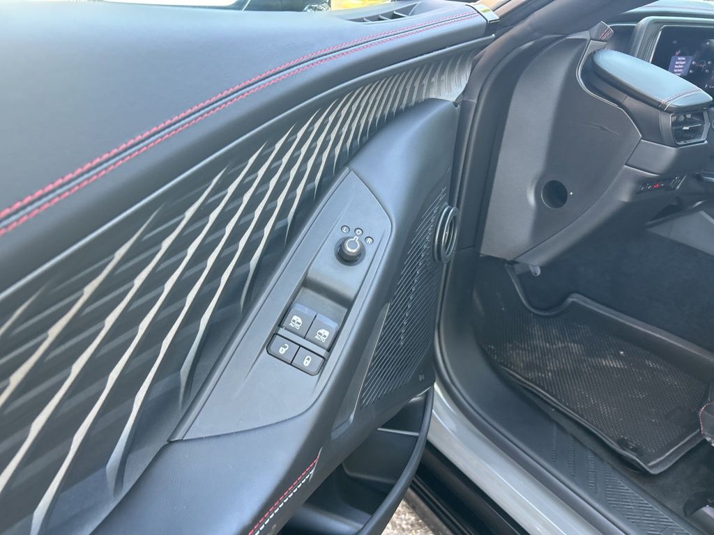 2025 Dodge Charger R/T photo 30