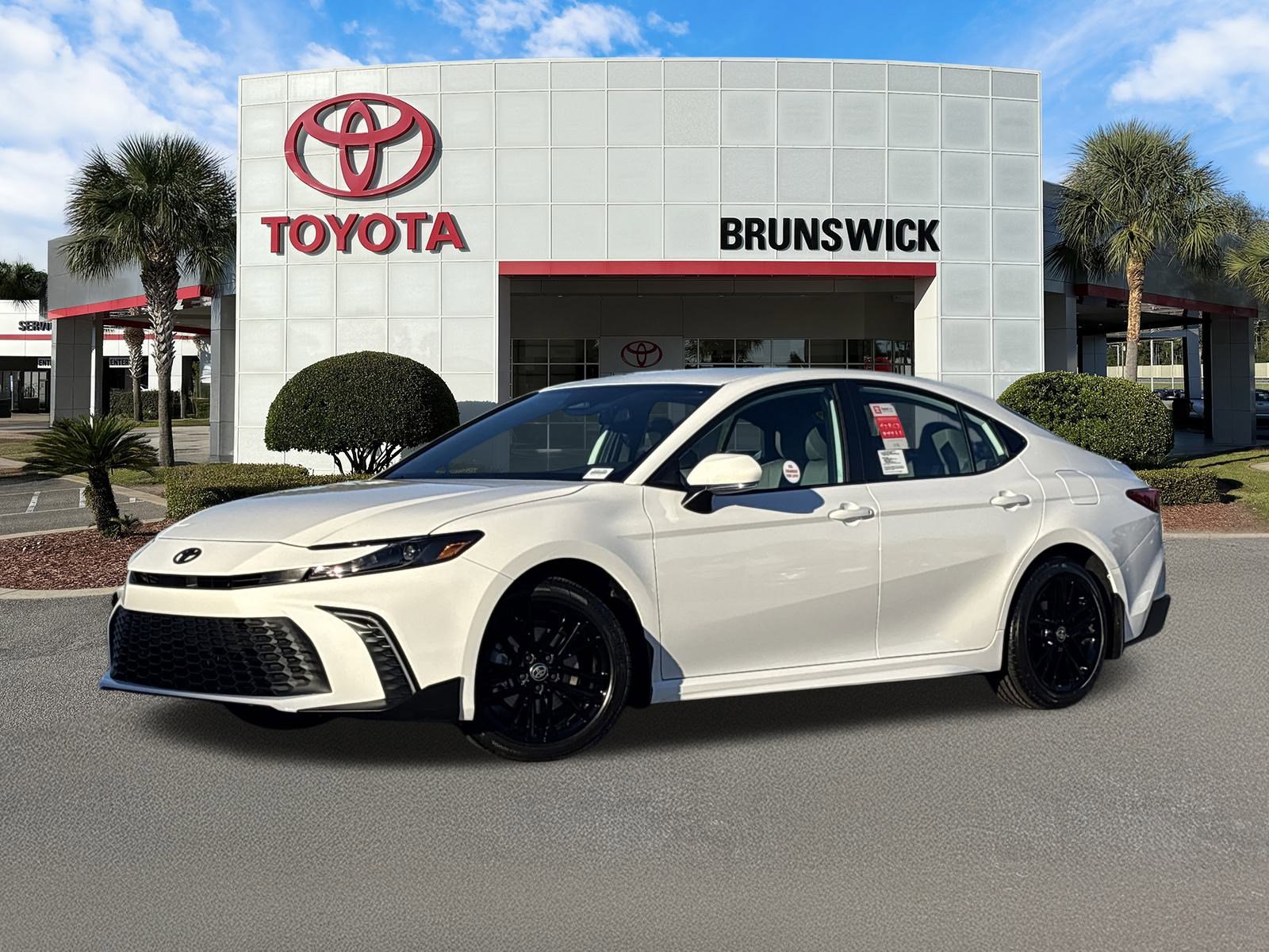 2026 Toyota Camry SE's photo