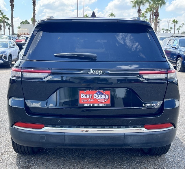 2023 Jeep Grand Cherokee Limited photo 4