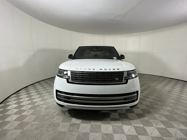 2025 Land Rover Range Rover SE photo 5