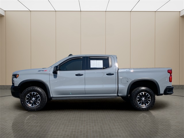 2025 Chevrolet Silverado 1500 ZR2 photo 2
