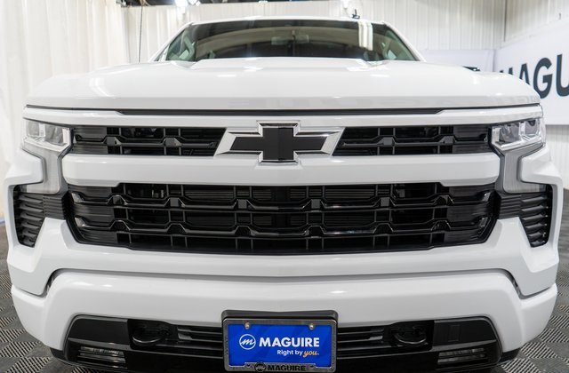 2026 Chevrolet Silverado 1500 RST photo 2