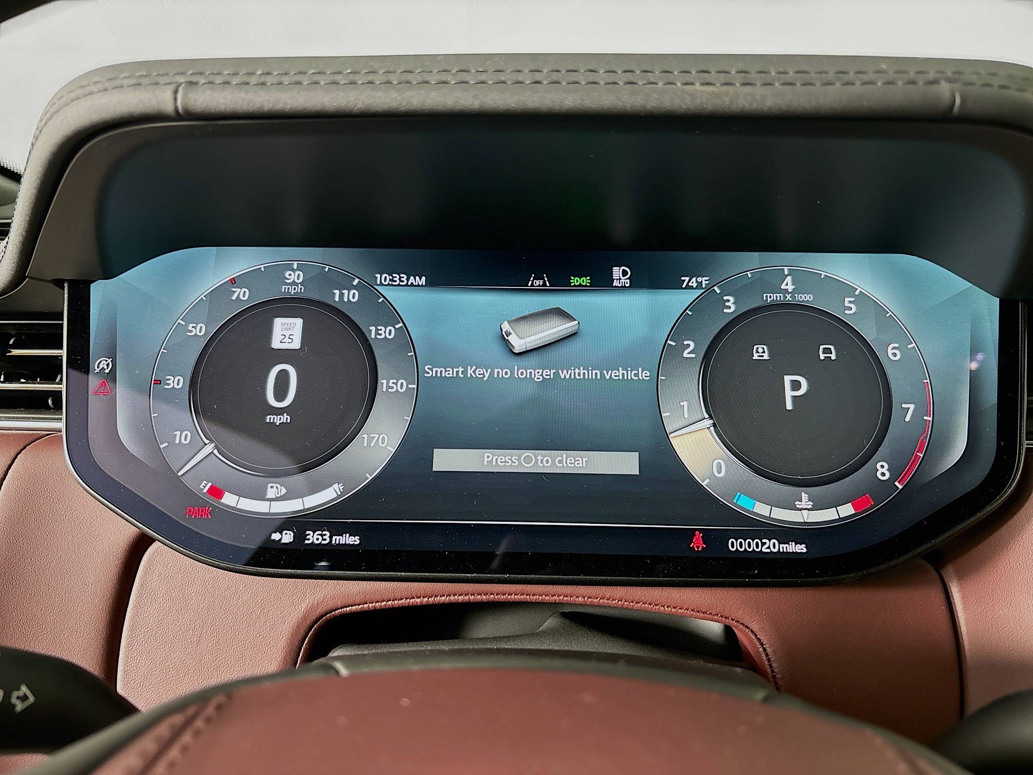 2025 Land Rover Range Rover SE photo 11